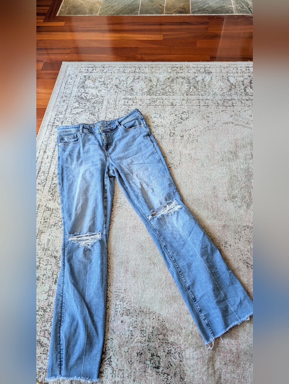 American Eagle Outfitters Light Blue Distressed Flare Jeans Size 16 TALL!